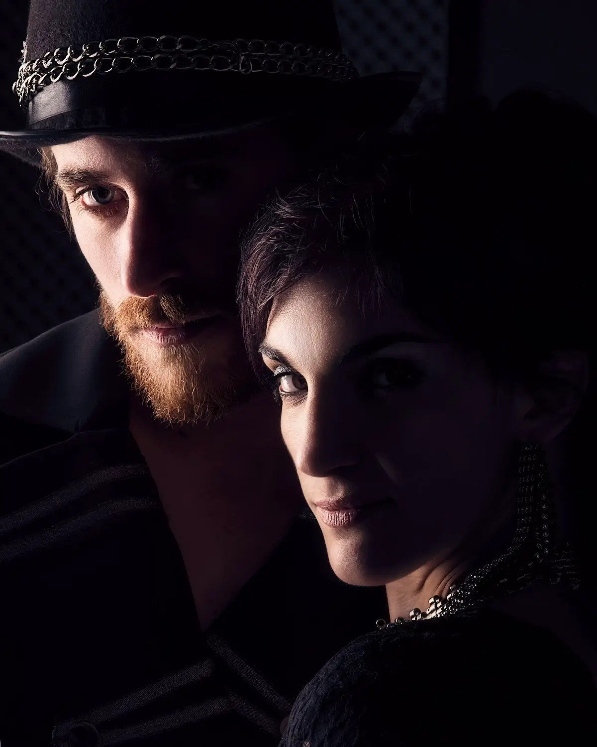 Retrato - Fotografia de estudio -  Clave baja - Alberto Ventura Studio